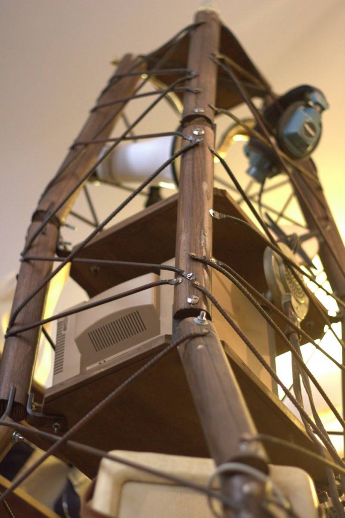  Mundolingua's Tower of Babel. Photo from mundolingua.org . 